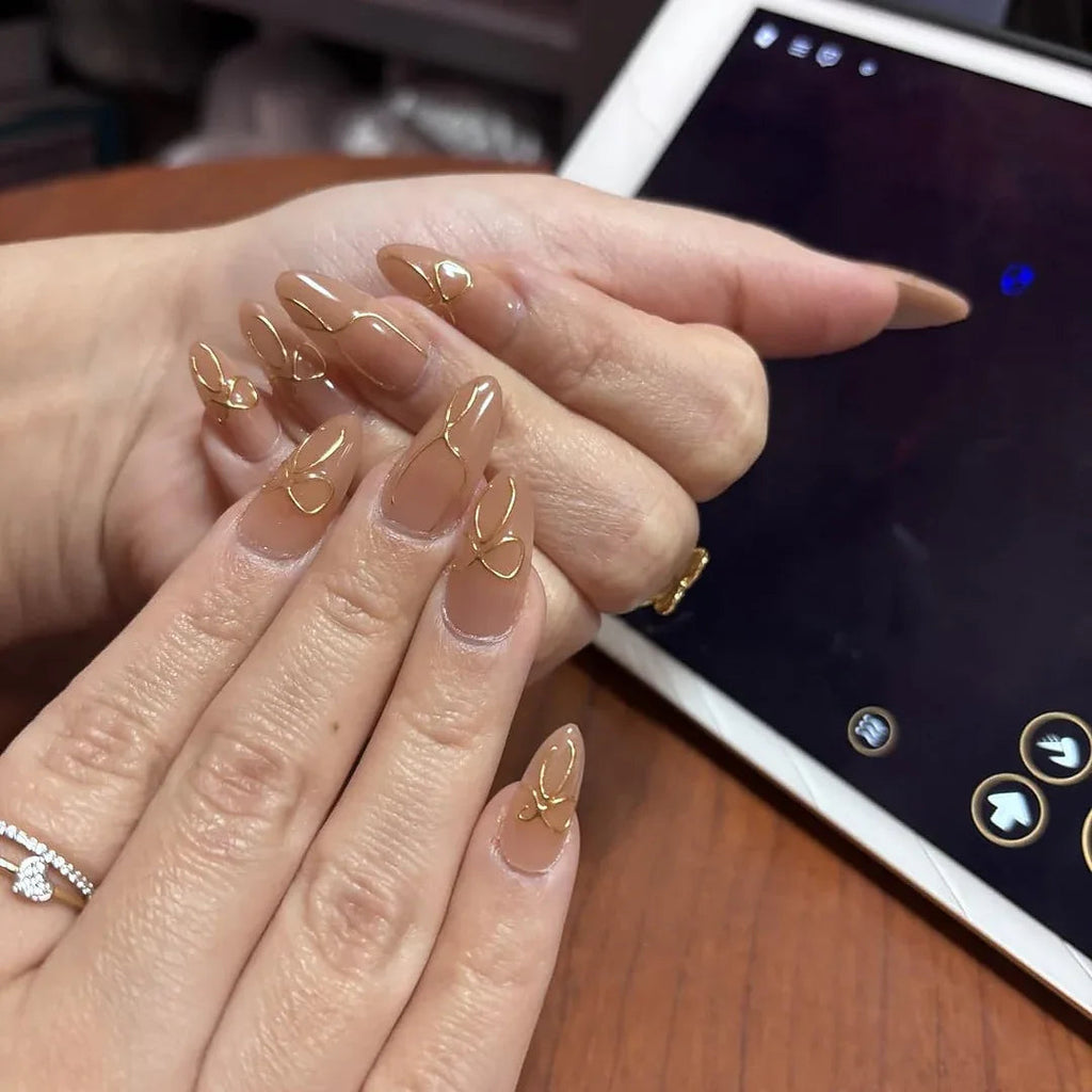 Daring Gold Almond Nails - Press on Nails